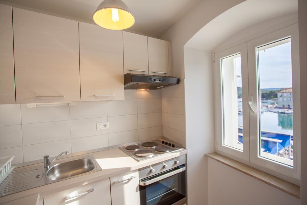 Apartment Pogled Na Luku Đảo Đảo Cres Ngoại thất bức ảnh