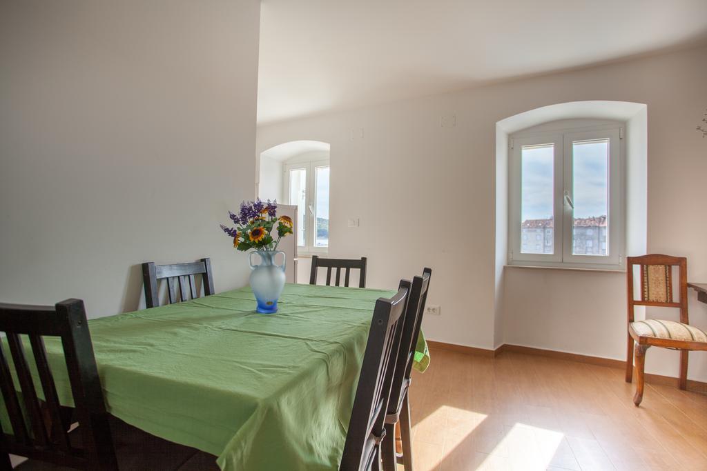 Apartment Pogled Na Luku Đảo Đảo Cres Ngoại thất bức ảnh